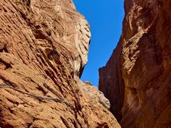 -天山神秘大峡谷