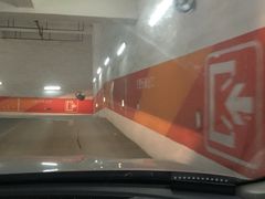 -悠方地下停车场