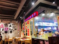 大堂-么肆烤肉·中式自助·烤肉大排档(街道口季佳PAI店)