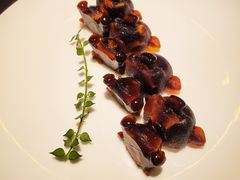 甄御招财猪蹄-甄御•海鲜新青岛菜(麦岛店)