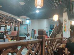 大堂-黄桷树曹家私房菜(江与城店)