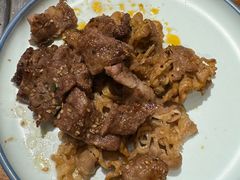 -明洞阿姨·韩式酱蟹烤肉·创意料理(三元桥店)