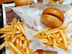 -The Habit Burger Grill 哈比特汉堡(爱琴海店)
