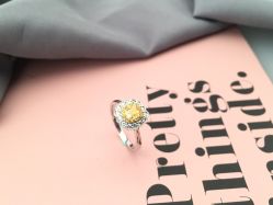 -威德钻石-克拉钻大本营(南京东路店)