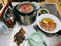 潮界卤鹅肉-潮界(LU·ONE凯德晶萃广场店)