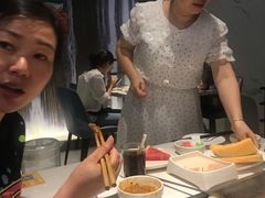 -海底捞火锅(长宁路龙之梦店)