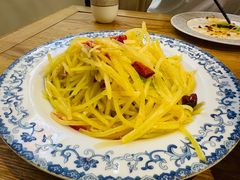 -柒月小火炉·新派川菜(金狮广场店)