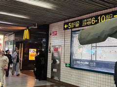 -麦当劳(中山公园龙之梦店)