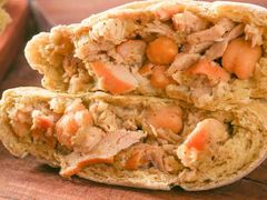 鹰嘴豆鸡肉欧包-研麦家面包(亚泰华府店)