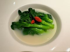 鱼汤煮时蔬-逸道(虹桥店)
