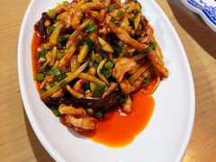 -渝信川菜 · 川味家常菜(财富购物中心店)