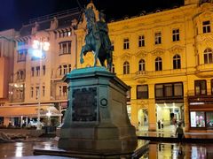 -耶拉契奇总督广场