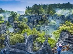 -梭布垭石林景区