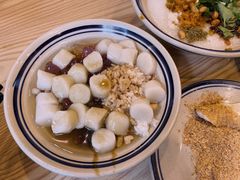 -正南齐北·老街糯米团(洪崖洞店)
