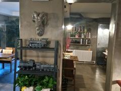 -HIGH FIVE哈福手工汉堡(桂林路店)