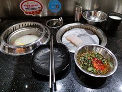 -钱小主·自助回旋烤肉火锅餐厅(东方新天地店)