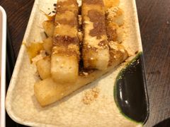 -爆炸头阿姨小四川正宗川味小吃(无任何分店)