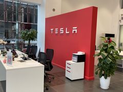 -TESLA 特斯拉(北京南四环中路特斯拉中心)