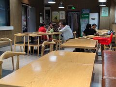 大堂-三好食堂(煎饺·馄饨·肉饼米线·盛世广场店)
