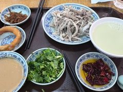 -门框胡同百年卤煮(新街口店)