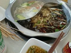 -袁记串串香(泉水轻轨站店)