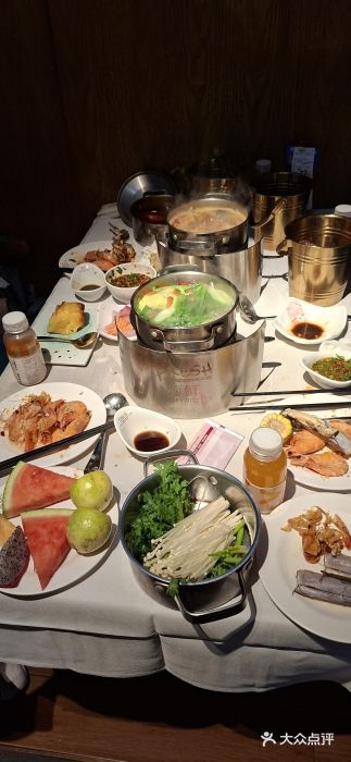 领鲜活海鲜榴莲自助火锅(东门店)图片