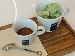 -LAVAZZA拉瓦萨咖啡(仁恒梦中心店)