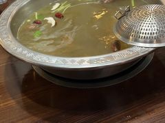 -乡土黄·鲜牛肉火锅·小龙虾(兴业街店)