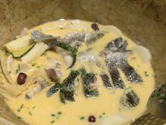 -云中鱼蒸汽石锅鱼(川沙百联店)