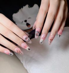 -LILY NAILS美甲美睫