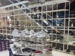 -云柏鞋业(十里堡店)