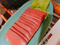 -老牌坊云南鱼豆花火锅(哈西万达店)
