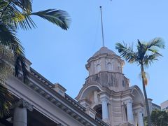 -香港大学