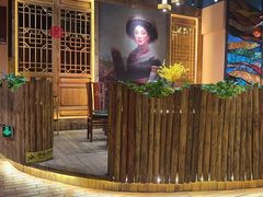 -老滇山寨•云南特色菜•地方菜•民族风情歌舞表演(金碧店)