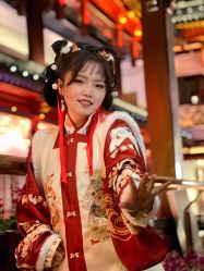 -汉仪华裳汉服馆(打浦桥店)