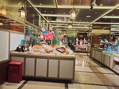 -大中华希尔顿酒店-念自助餐·嗨啤·小龙虾