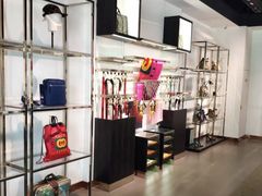 -Gucci(首创奥特莱斯店)