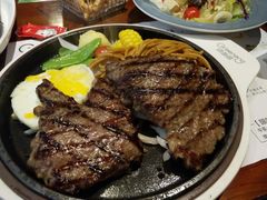 -绿茵阁西餐厅(中央广场店)
