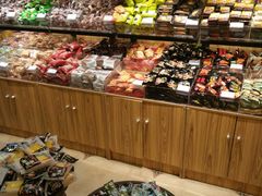 面包甜点陈列柜-果多美(万泉庄店)