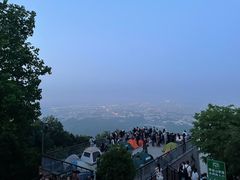 -紫金山山顶公园