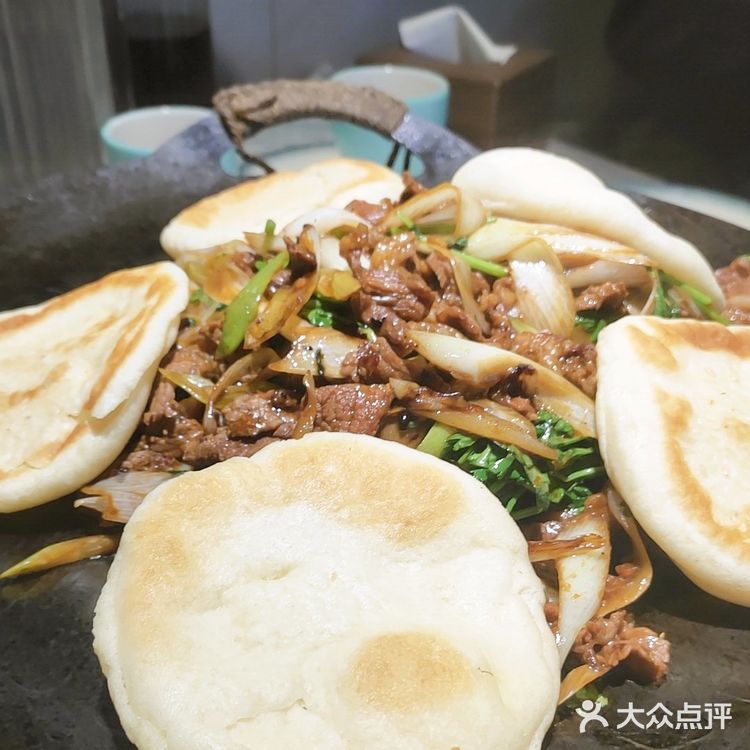 九顺斋铛炮羊肉很不错！类似爆胡，好吃不贵实惠