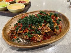 丘北辣椒炒鲜腌寻甸黄牛背脊-半山腰·云南菜(侨福芳草地店)