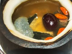 原只椰子炖老鸽-尚一汤·粤菜海鲜(环球港店)