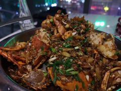 -凤凰路何眼镜香辣蟹(花果园店)