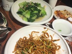 -外婆私房菜(新亚百货店)