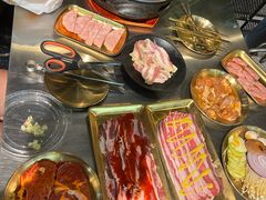 -胡悦里韩式烤肉(芝罘万达广场店)