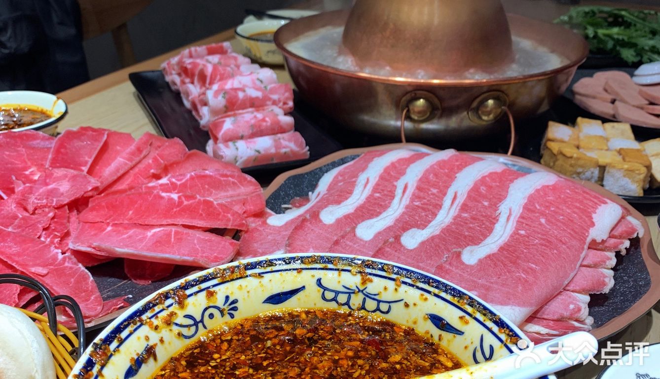 终于吃到了心心念念的宝鸡油泼辣子铜锅涮肉