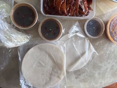 片皮鸭包饼-晶牌烤鸭(延吉东路557弄小区店)