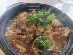 -土砂锅生态山庄·非遗砂锅雅鱼