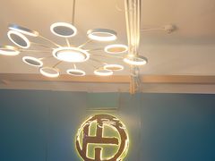 -荒岛实景沉浸密室(江汉路1店)